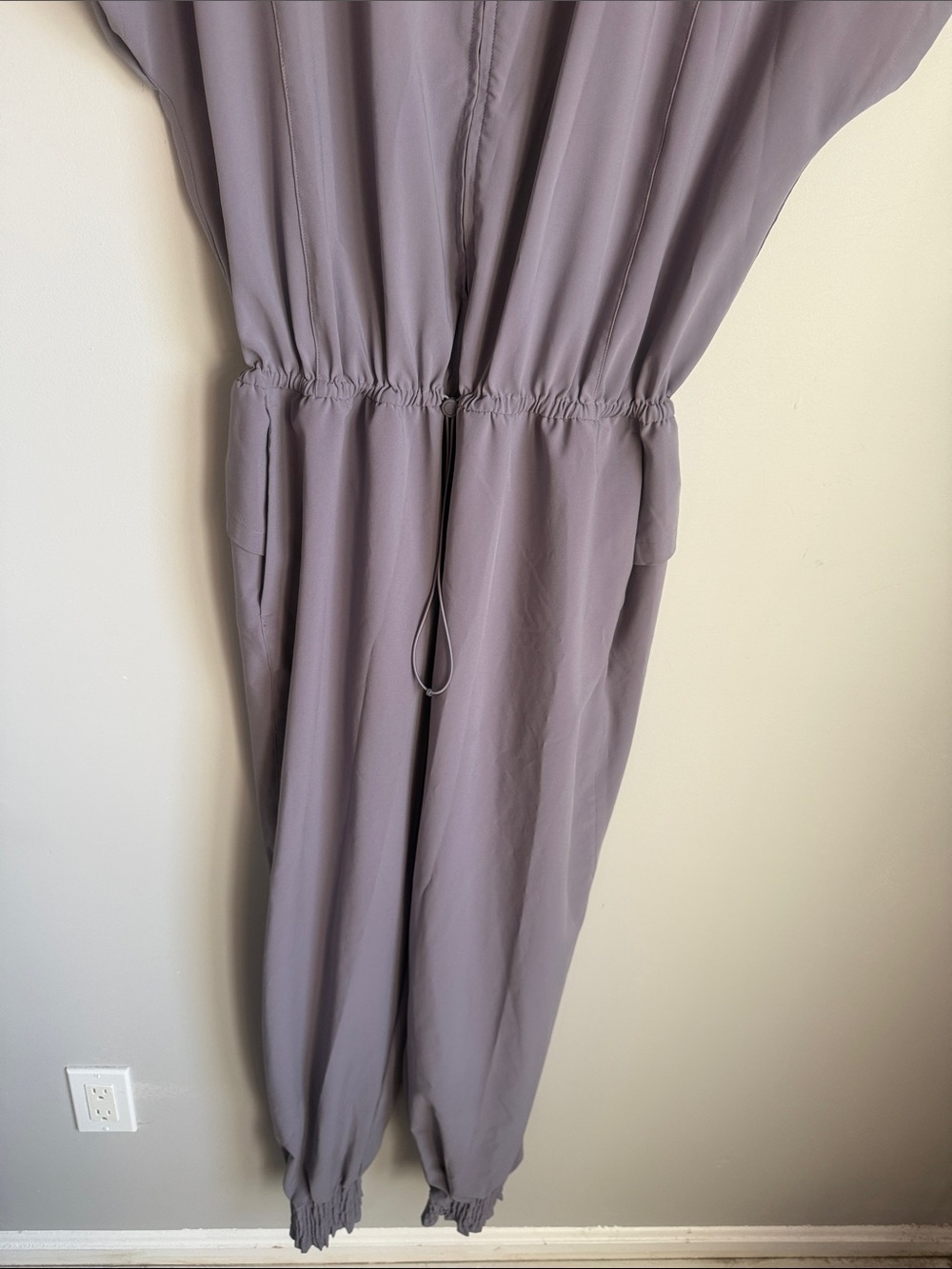 Lululemon Stretch Travel Woven Jumpsuit
Dusky Lavender 14 - Picture 6 of 9